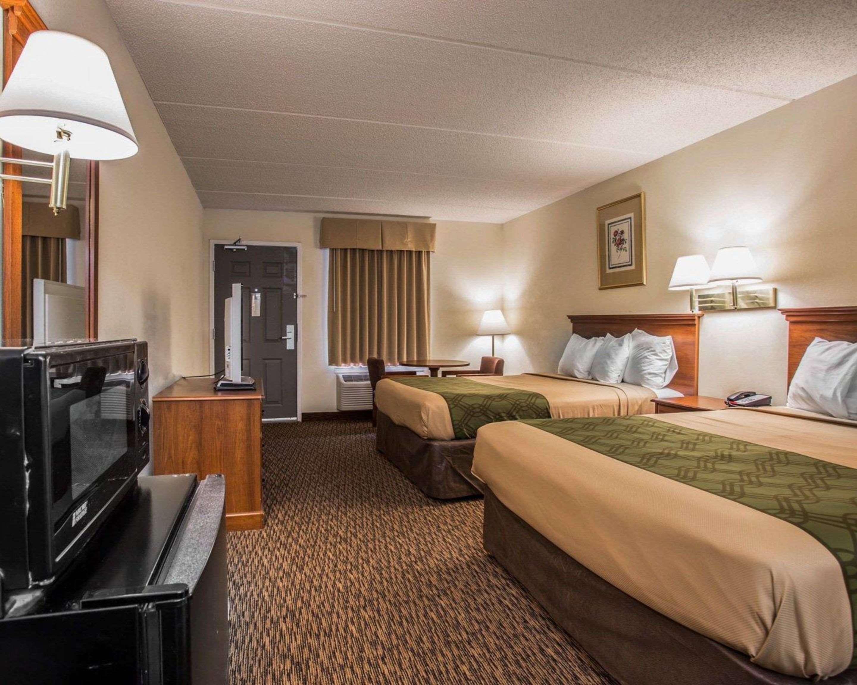 Econo Lodge Inn & Suites Lugoff Buitenkant foto