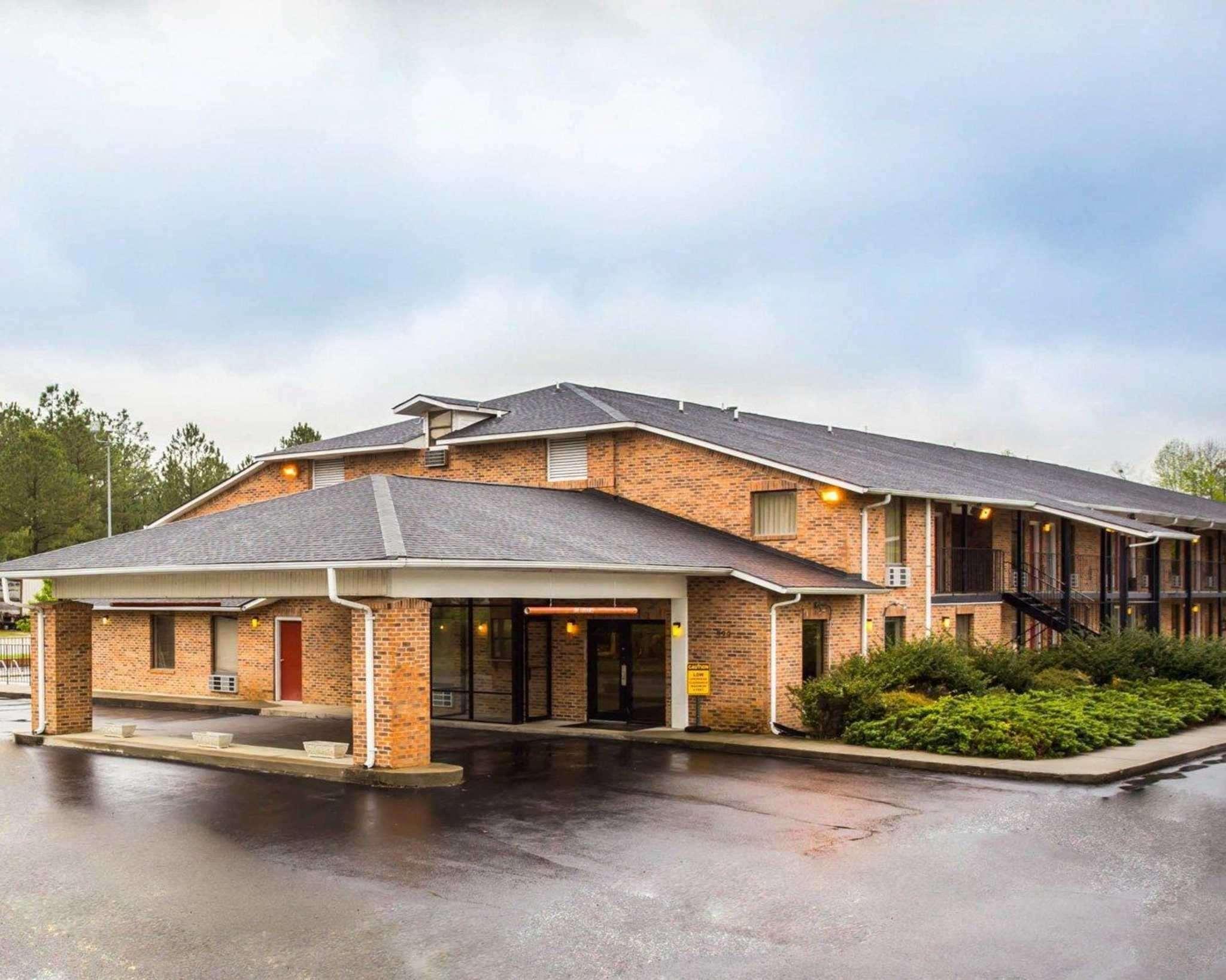 Econo Lodge Inn & Suites Lugoff Buitenkant foto