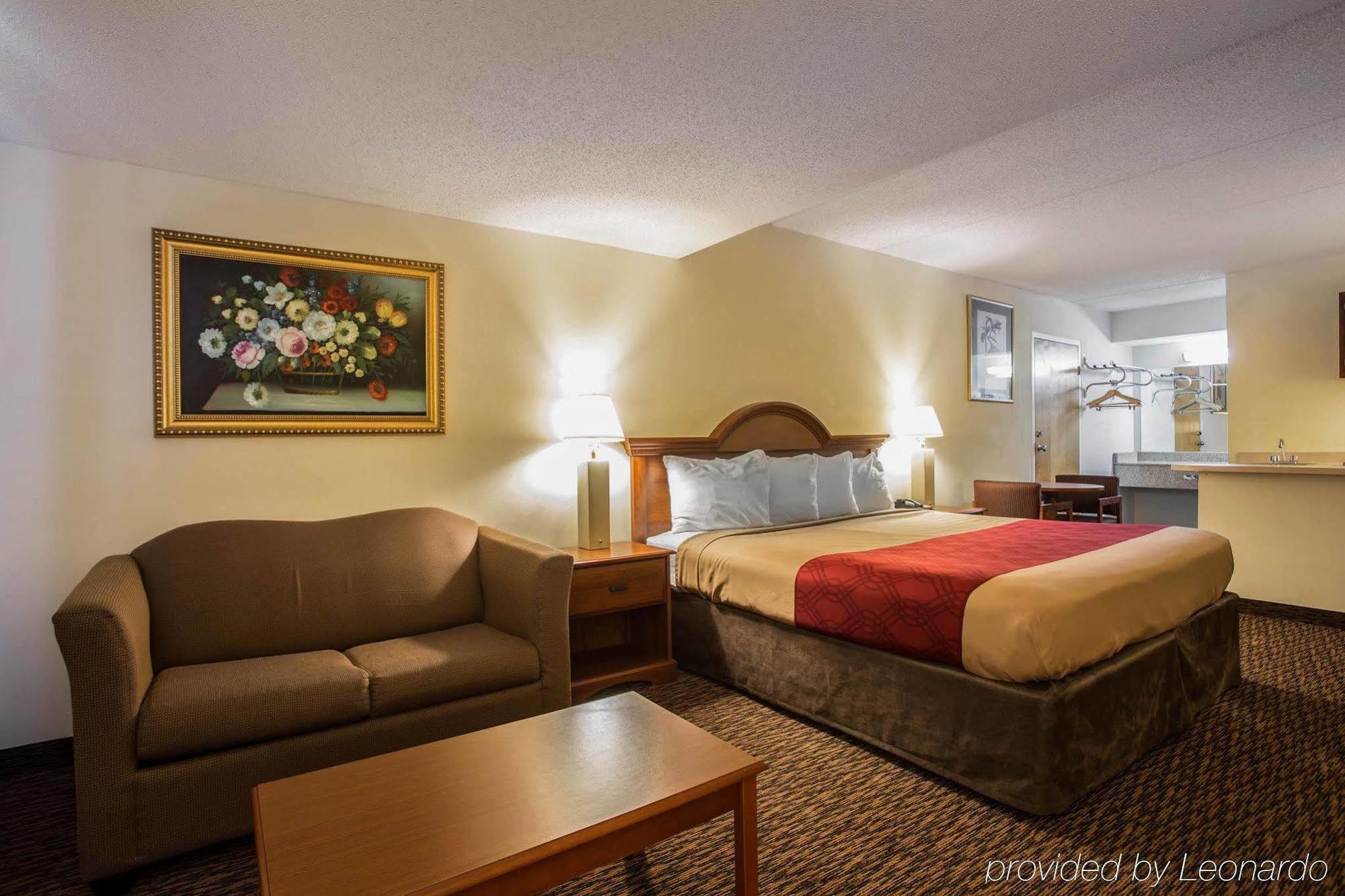 Econo Lodge Inn & Suites Lugoff Buitenkant foto